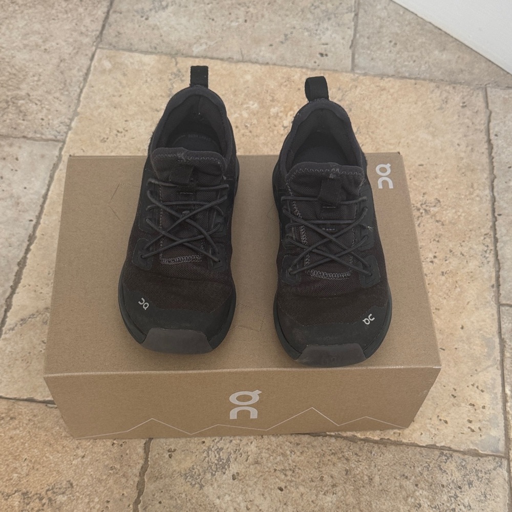 On Running kids cloudleap Black Athletic Shoes